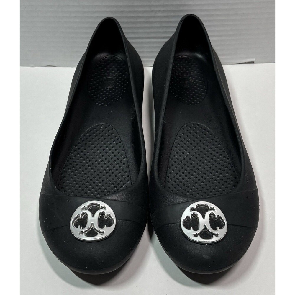 Crocs Women’s Size 9 Gianna Disc Ballet Flats Black With Silver Medallion